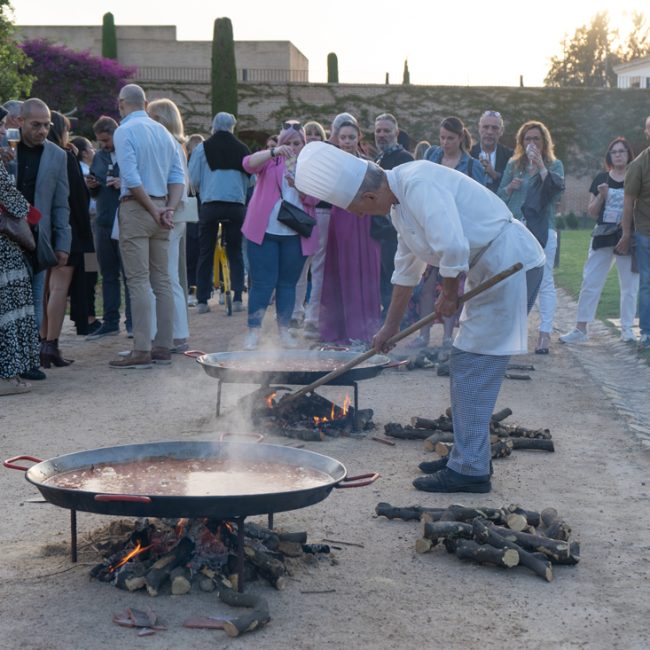 Evento con elaboración de paellas